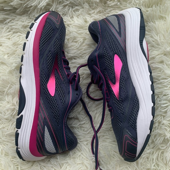 brooks dyad 9
